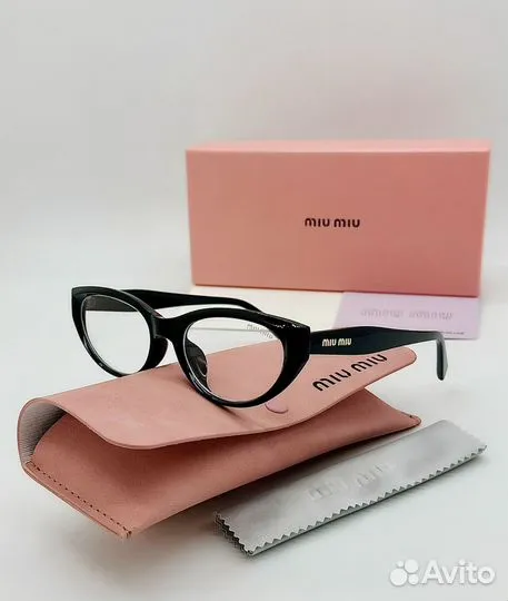 Имиджевые очки miu miu