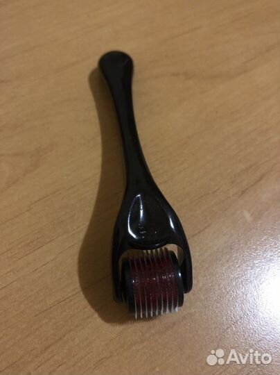 Массажер для лица новый