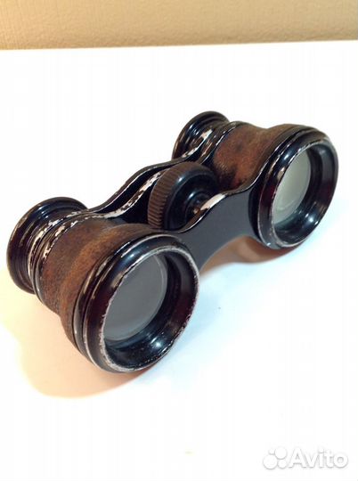 Старинный бинокль 