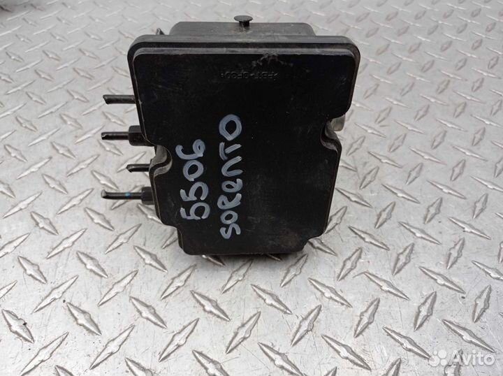 Блок управления тормозами/насос ABS Kia Sorento/So