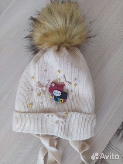 Шапка для девочки новая