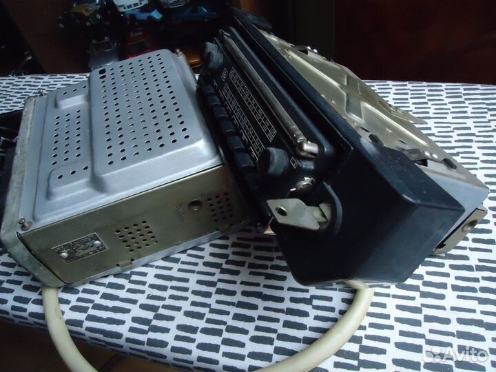 Коллекционные радиоприемники авто СССР рабочие