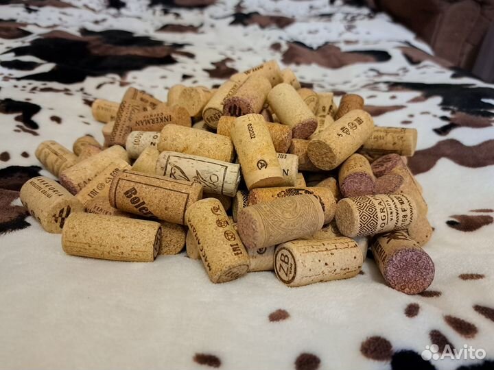 Пробки от винных бутылок