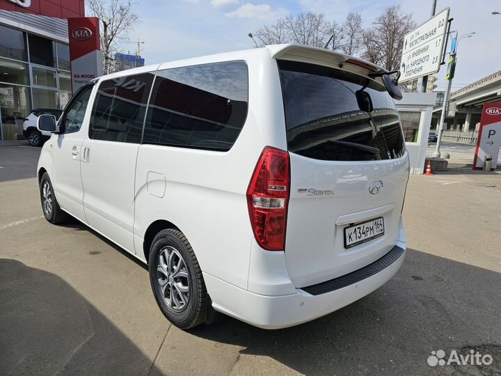 Аренда автомобиля Hyundai Grand Starex