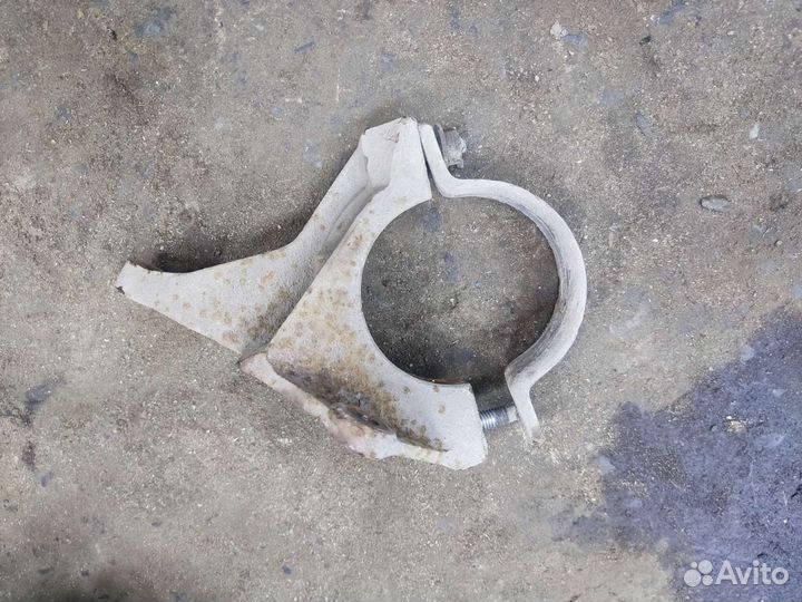 Кронштейн подвесного подшипника Ford Mondeo 4 рест