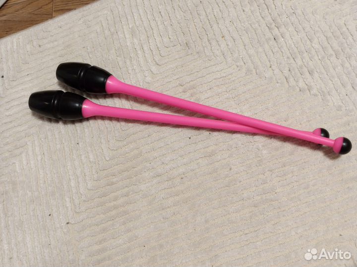 Булавы гимнастические