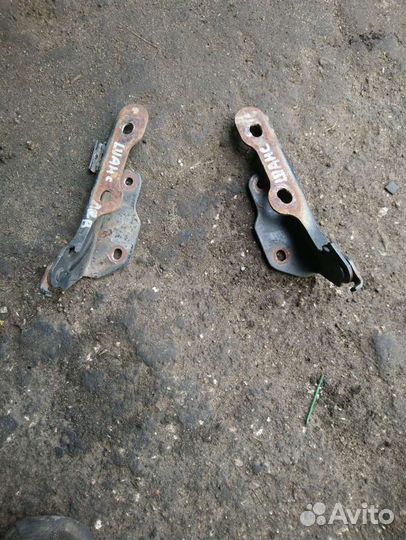 Петля капота chevrolet lanos zaz sens R, L