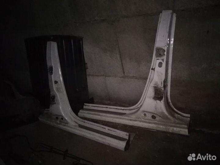 Renault Sandero 1 logan 1 порог левый