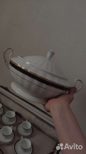 Шикарный столовый сервис 60предметов