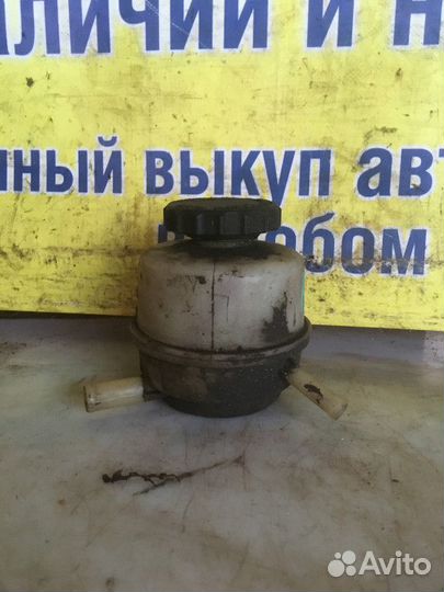 Бачок гур Kia Rio