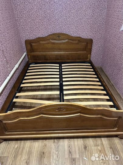 Кровать двухспальная