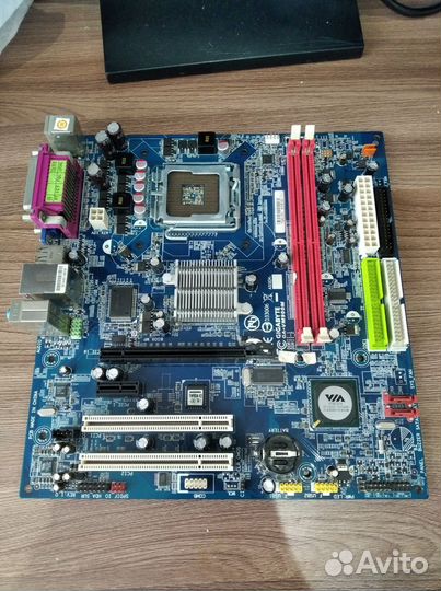 Материнская плата 775