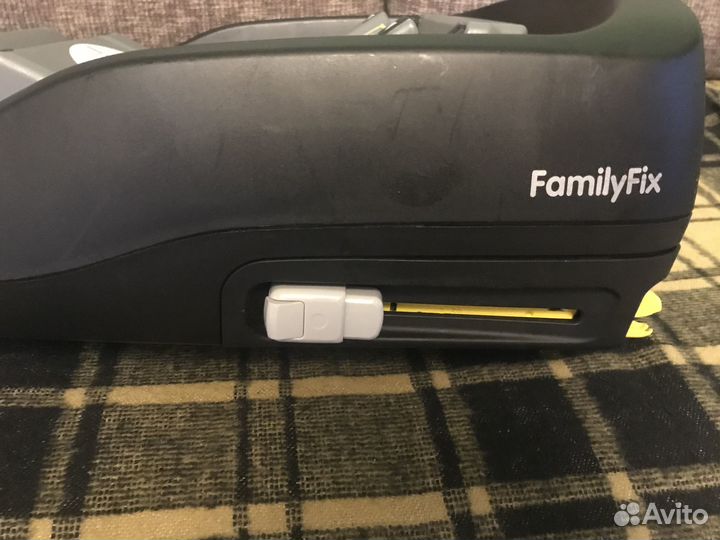 База maxi cosi family fix