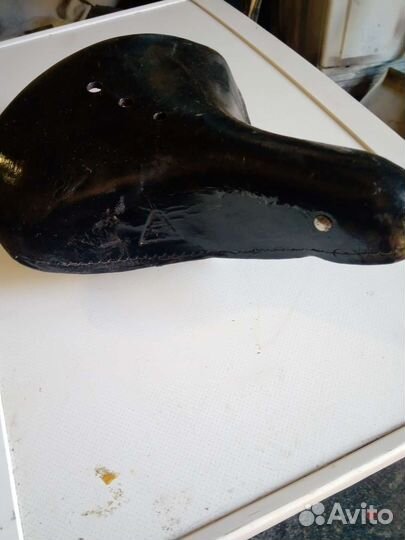 Сёдла кожаные на велосипед Урал