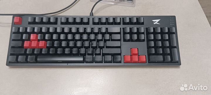 Продам клавиатуру ZET gaming Edge