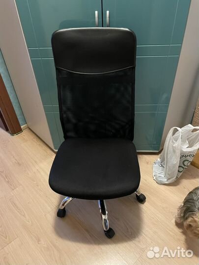 Компьютерное офисное кресло