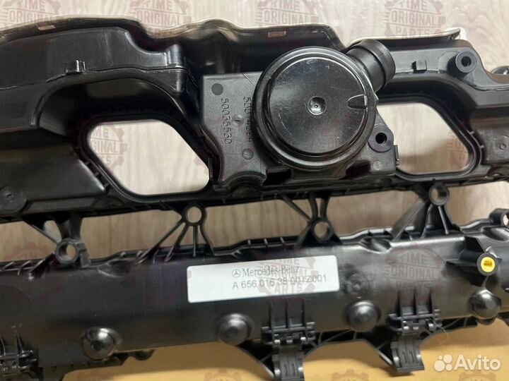 Клапанная крышка Mercedes OM656 A6560163800