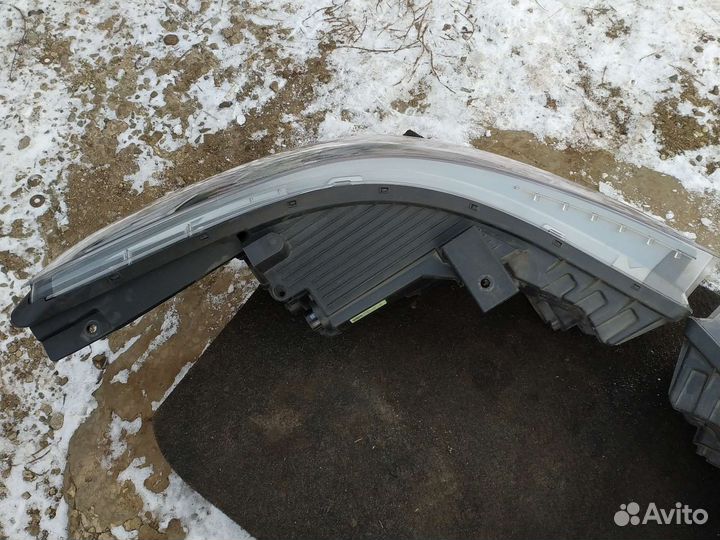 Передние фары hyundai solaris 2 2022 года