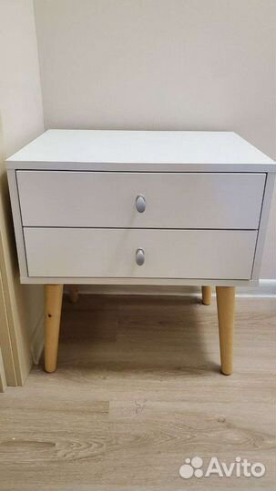 Прикроватная тумба белая новая