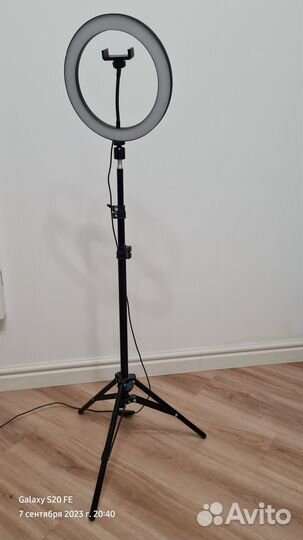 Кольцевая лампа 25 см