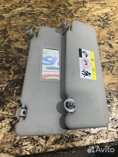 Козырьки солнцезащитные Рено Дастер