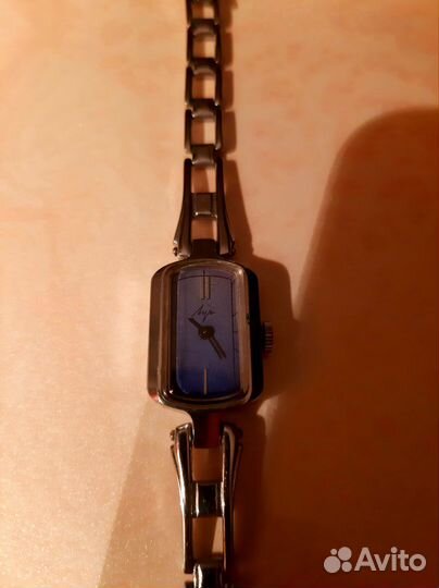 Часы луч женские механические ходят