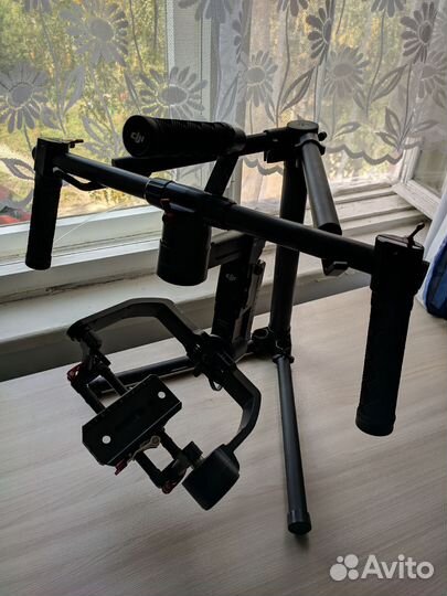 Электронный 3-осевой стабилизатор DJI Ronin-M