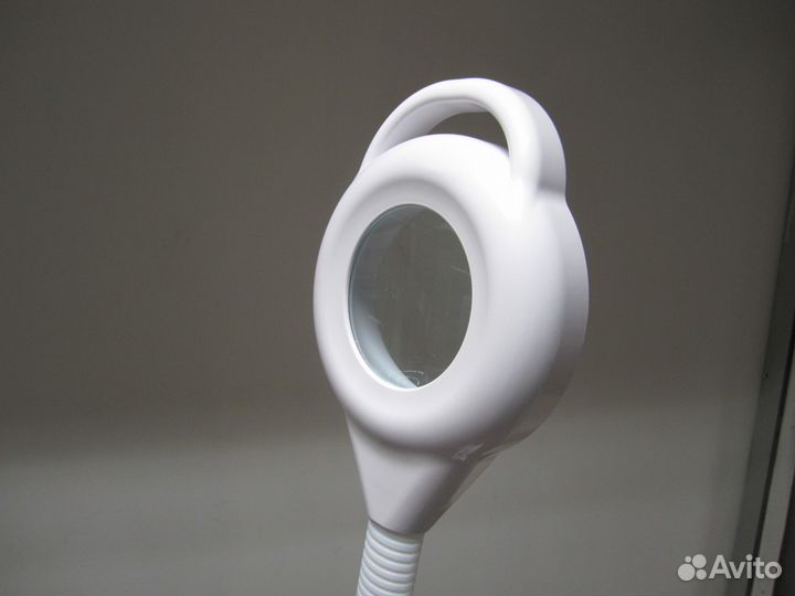 Лампа - лупа