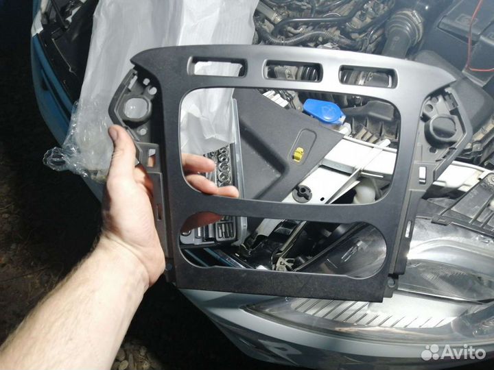 Рамка под магнитолу Ford Mondeo 4