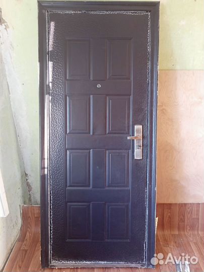 Дверь входная металлическая