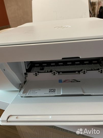 Принтер HP Deskjet 2710