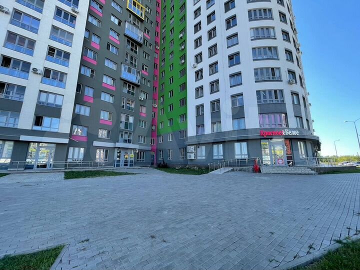 Сдам помещение в ЖК 