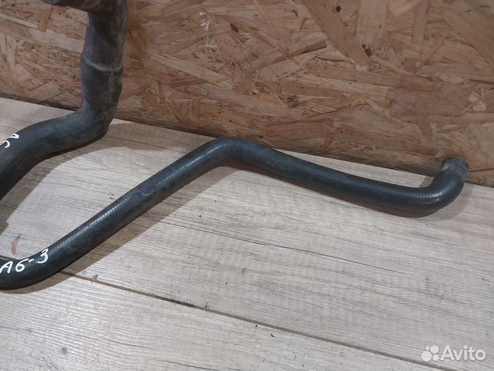 Патрубок радиатора Audi A6 C5 шланг охлаждения