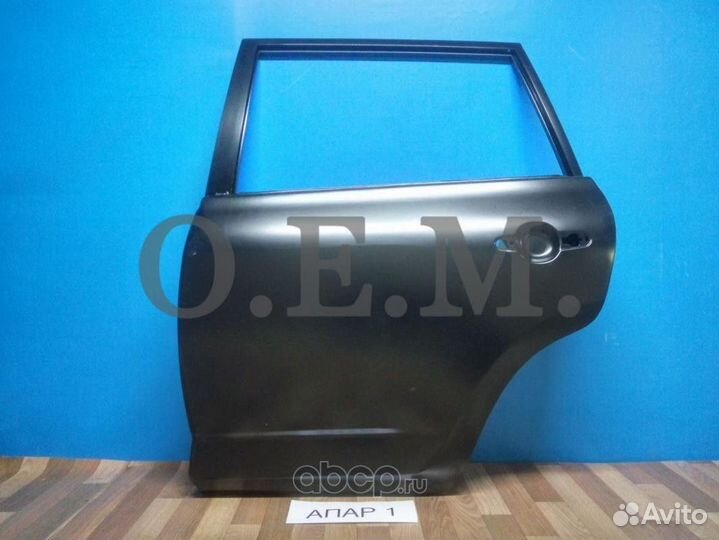 Левая задняя дверь Toyota RAV4 CA30