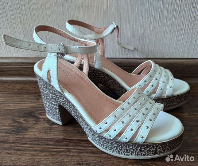 Босоножки женские T. Taccardi, 37 размер, белые