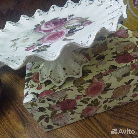 Блюдо для торта на ножке