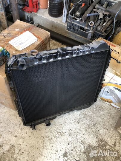 Радиатор тойота