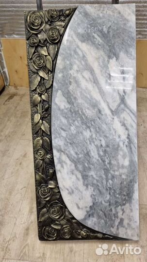 Памятники. Оградки. Кресты. Столы и лавки