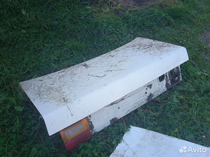 Крышка багажника ауди 100с3