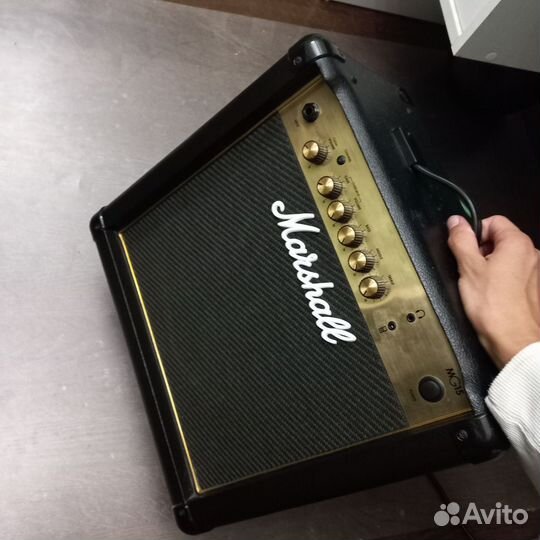 Комбоусилитель marshall mg 15