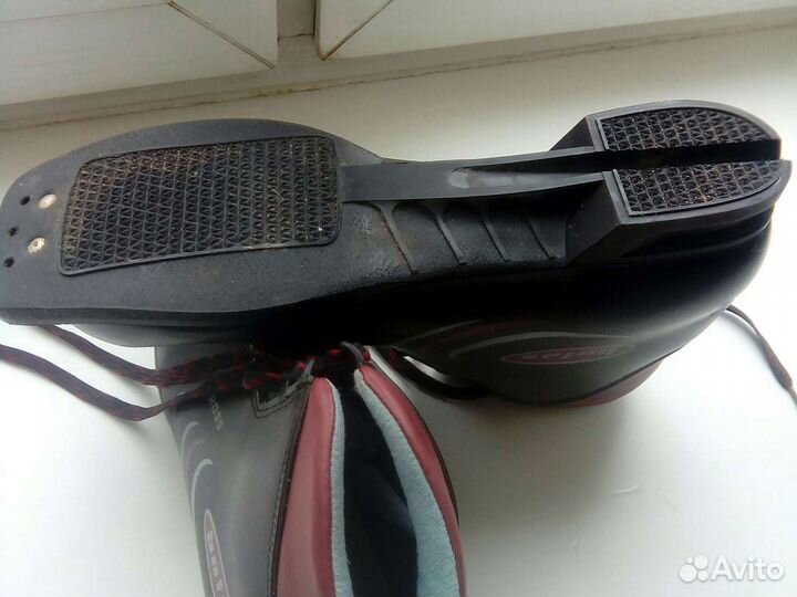 Лыжные ботинки р.45