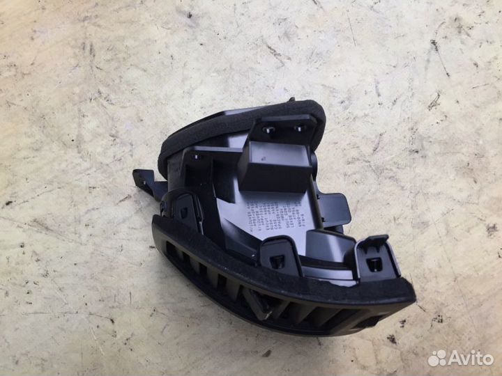 Дефлектор воздушный передний правый Infiniti Fx