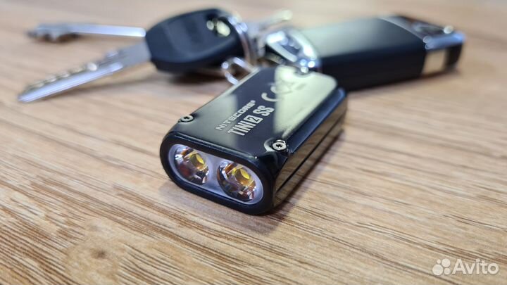 Портативный фонарь Nitecore Tini2 SS (сталь)