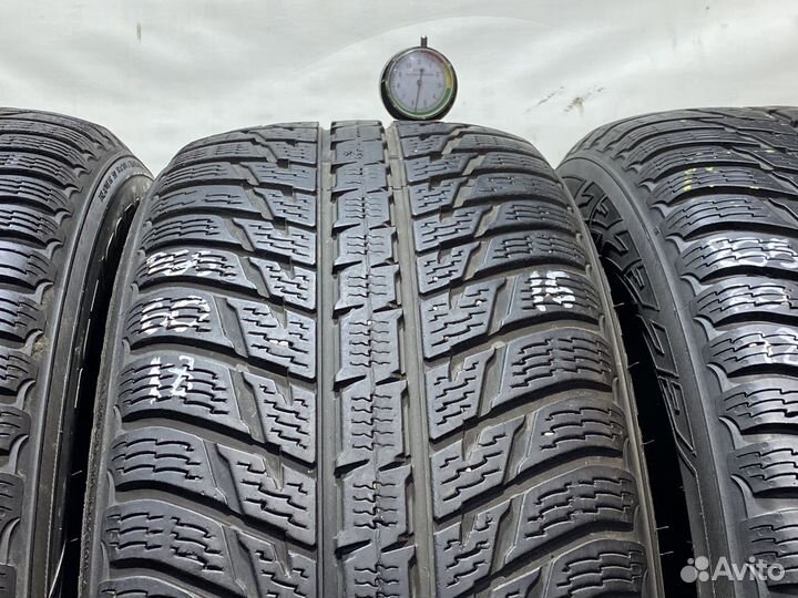 Nokian Tyres WR SUV 3 265/60 R18