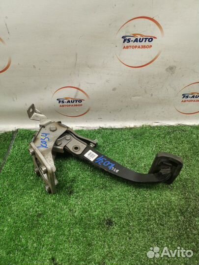 Педаль тормоза Hyundai Santa-Fe 2 SUV 2.2 дизель