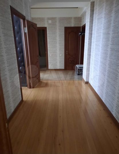 2-к. квартира, 82 м², 9/10 эт.