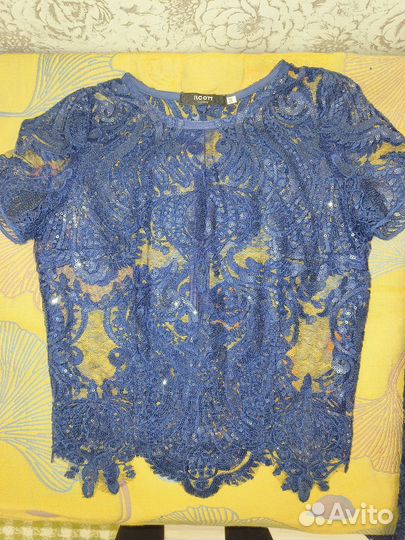 Костюм женский нарядный 40-42