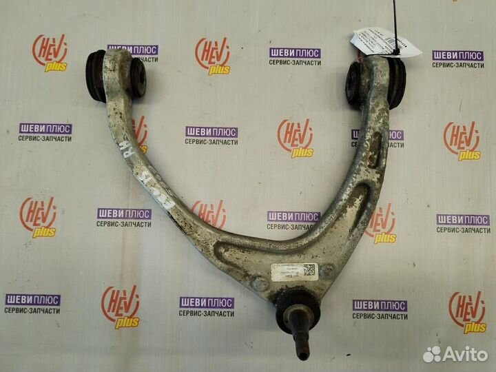 Рычаг верхний, передний, правый Cadillac Escalade