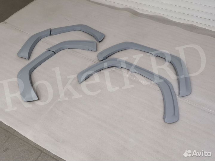 Уширители toyota rav 4 с 2019 г стиль TRD