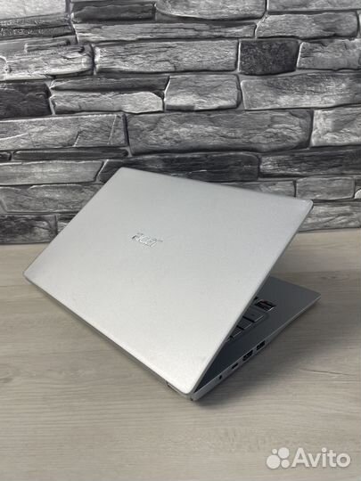 Ноутбук Acer Swift SF314-42-R35Q